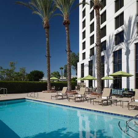 Doubletree By Hilton Irvine Spectrum Extérieur photo