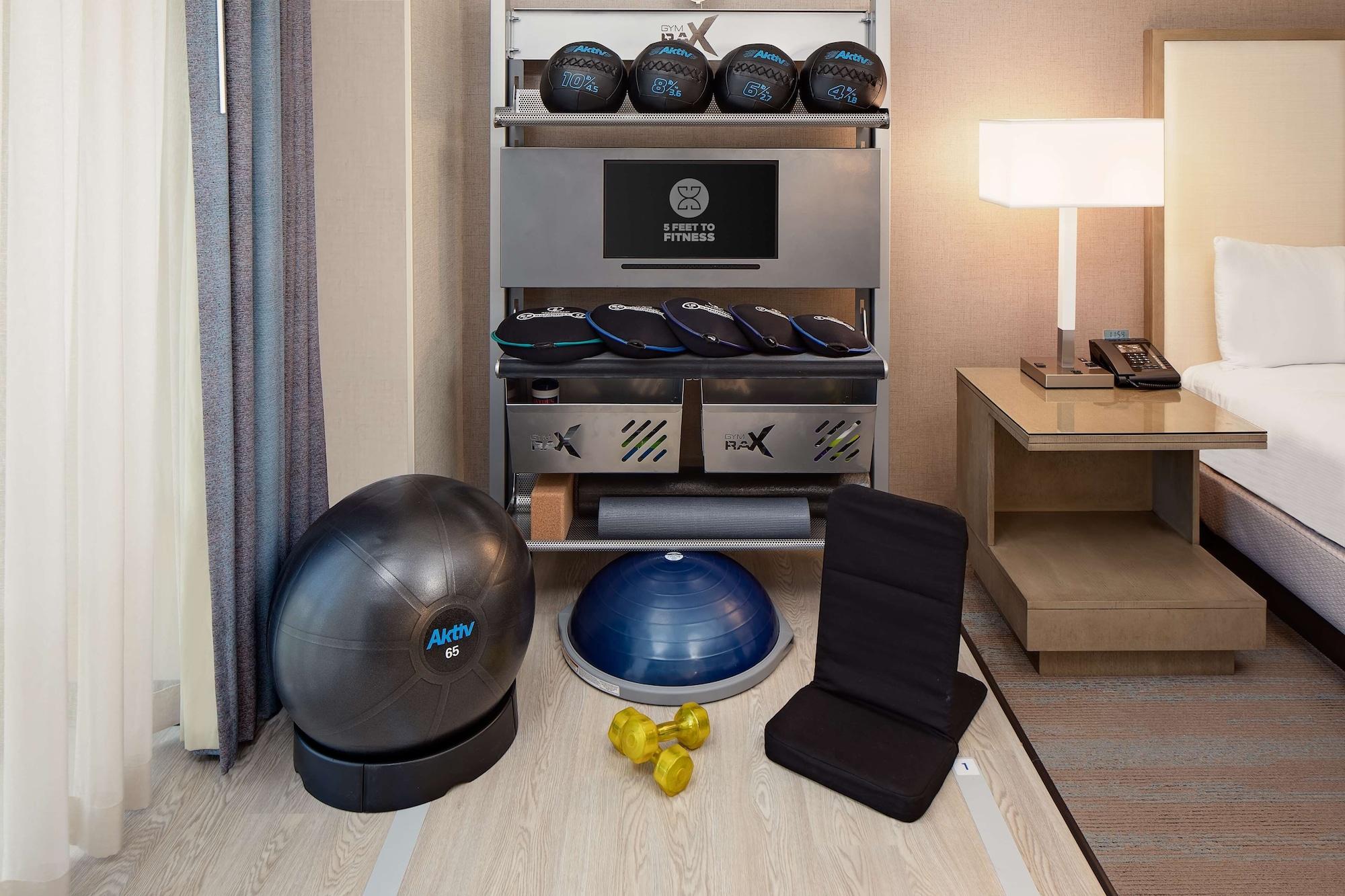 Doubletree By Hilton Irvine Spectrum Extérieur photo