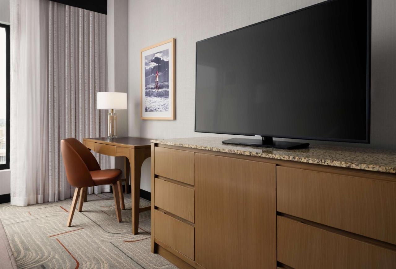 Doubletree By Hilton Irvine Spectrum Extérieur photo