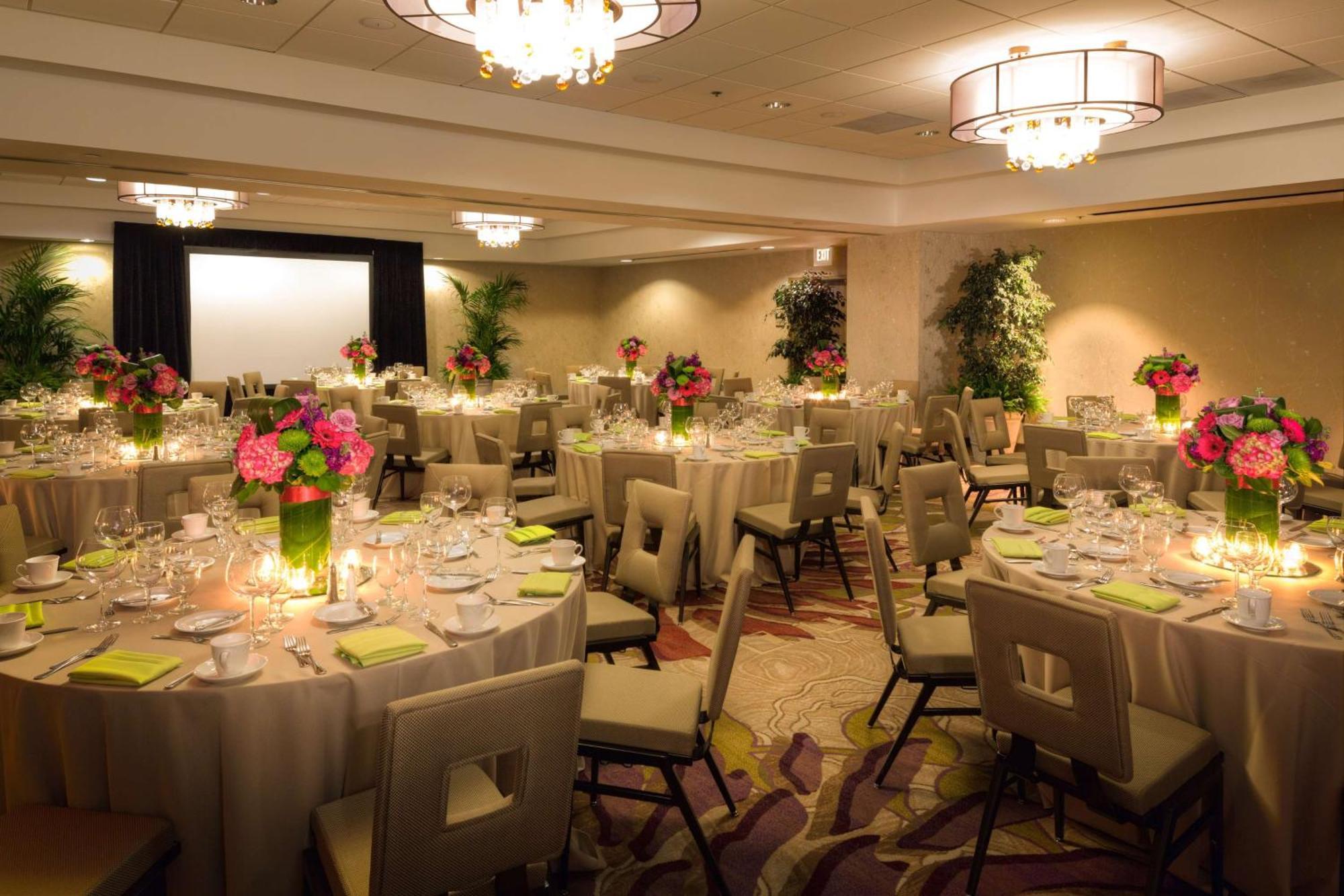 Doubletree By Hilton Irvine Spectrum Extérieur photo