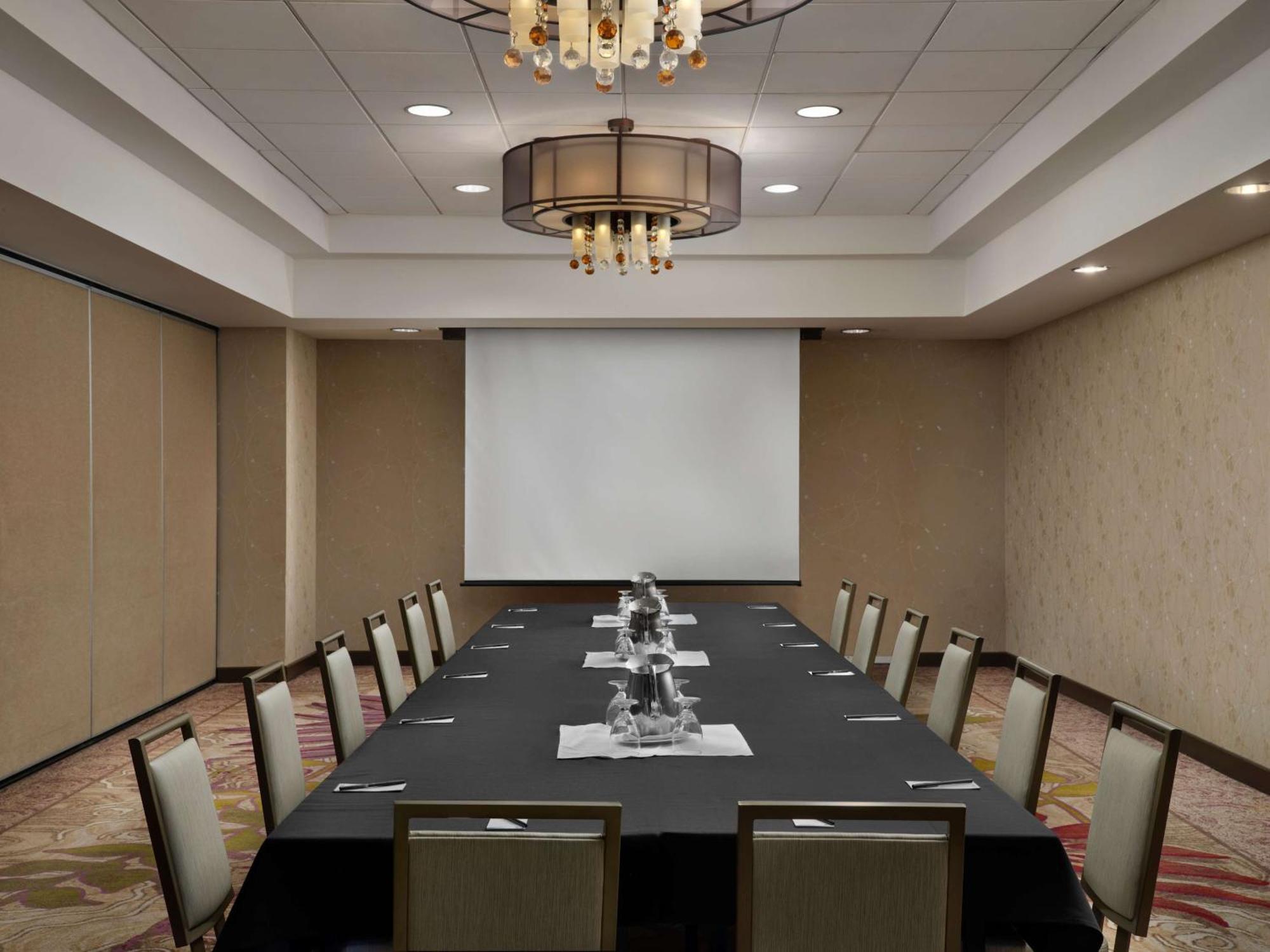 Doubletree By Hilton Irvine Spectrum Extérieur photo