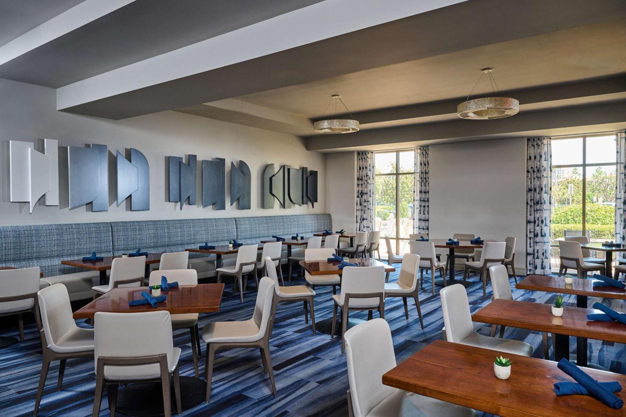 Doubletree By Hilton Irvine Spectrum Extérieur photo