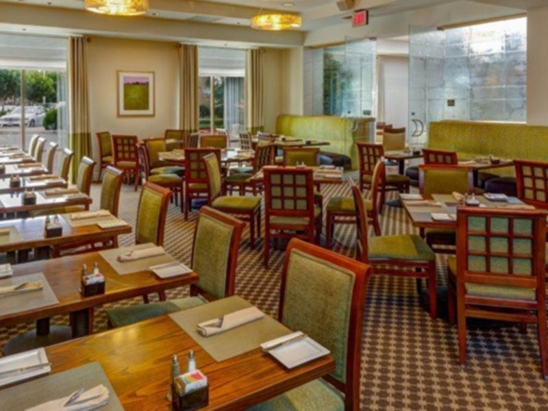 Doubletree By Hilton Irvine Spectrum Extérieur photo